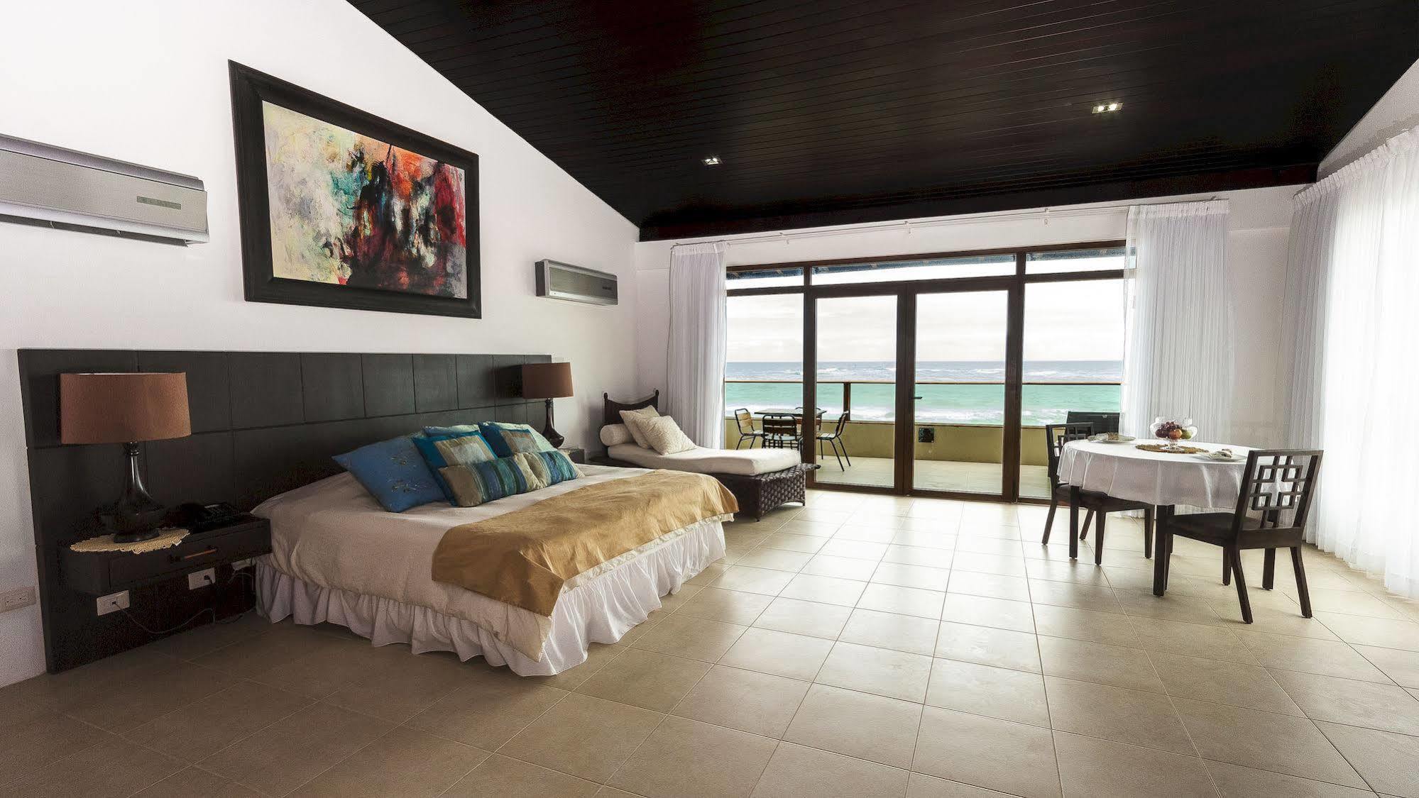 Iguana Crossing Boutique Hotel Puerto Villamil Exteriér fotografie